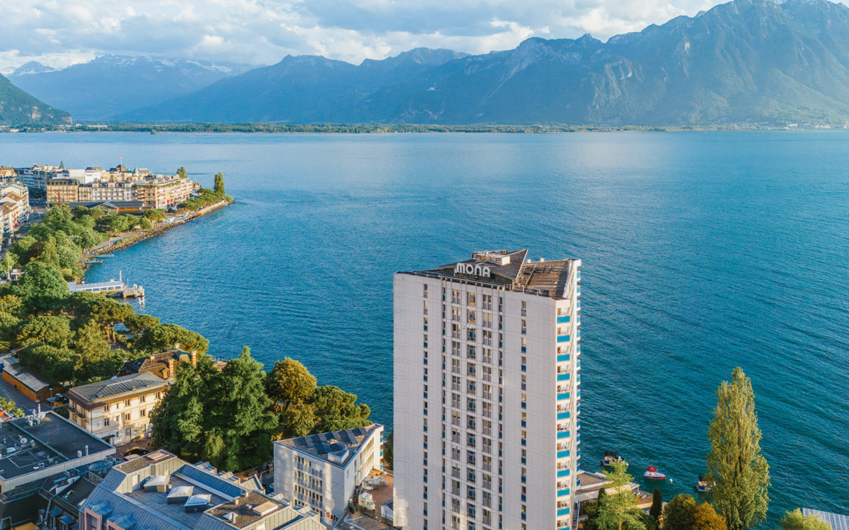 Montreux Mona Hotel Aussenansicht